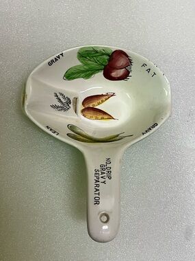 Vintage No-Drip Gravy Separator Ceramic Lean/ Fat Vegetables Design From Japan